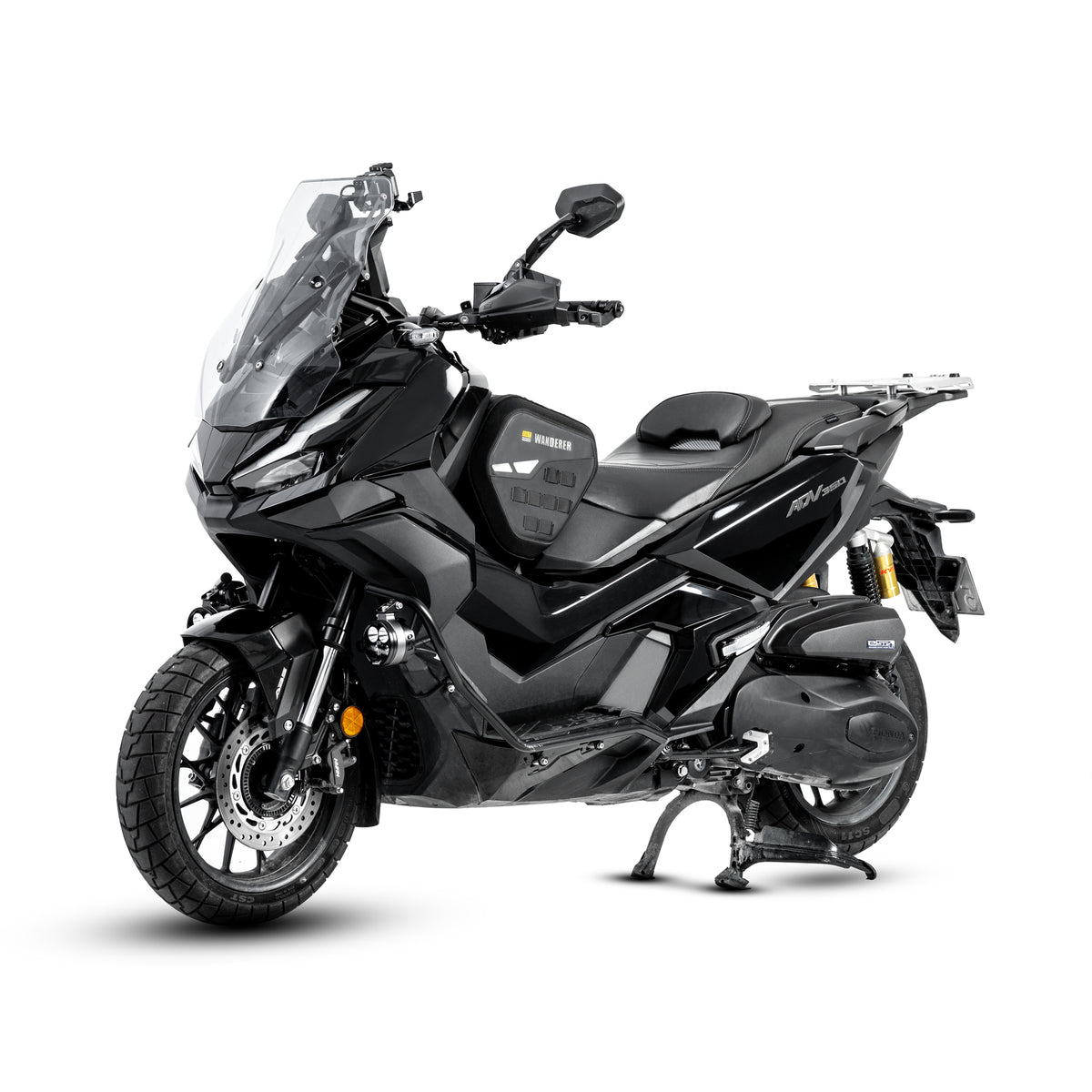 Scooter Honda ADV 350 visto di lato con la borsa tunnel installata
