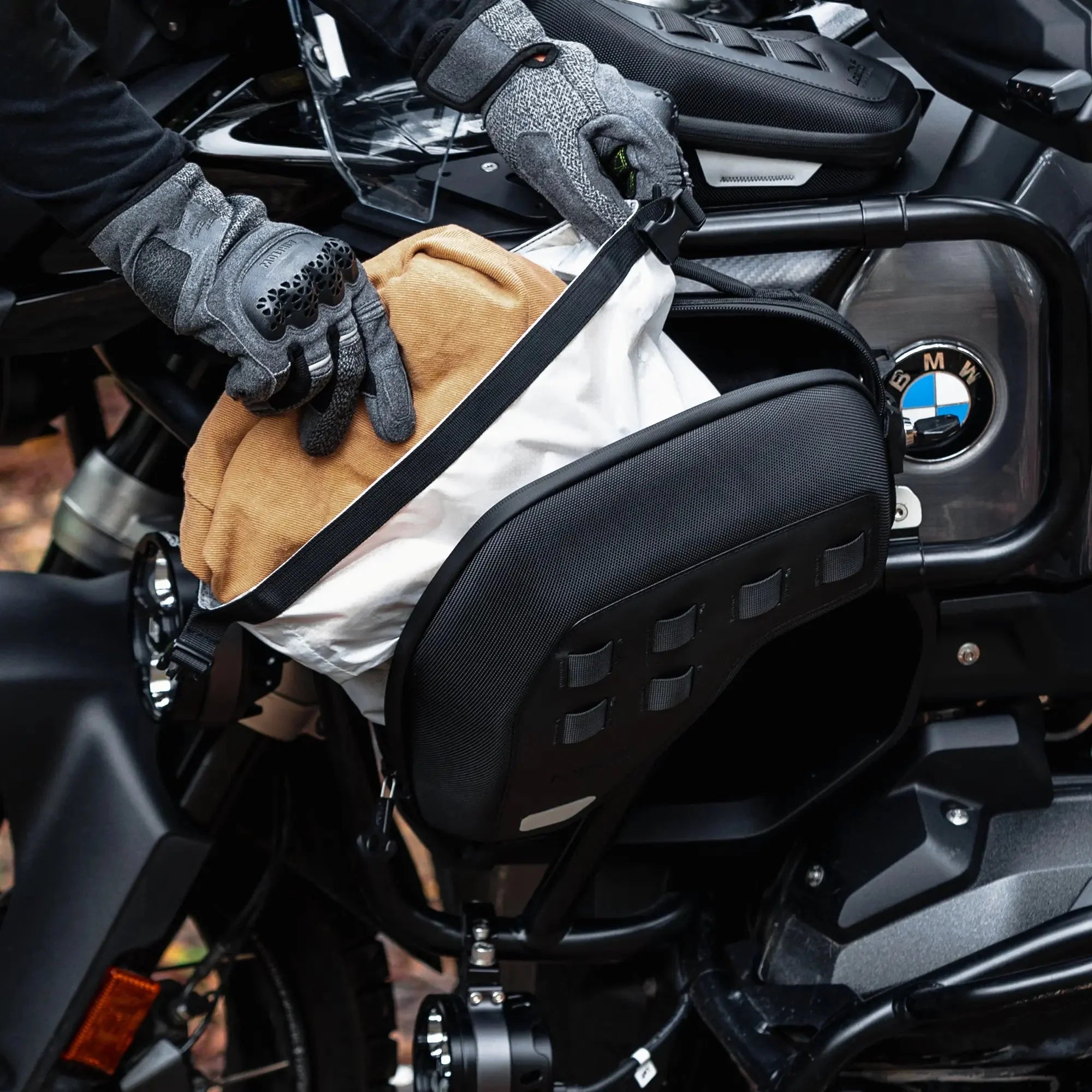 Paramotore LOBOO per BMW R1300GS Adventure – dettaglio 7