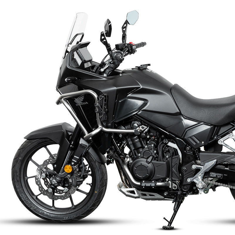 Moto adventure equipaggiata con gli specchietti LOBOO RM03, vista laterale
