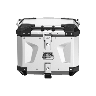 Bauletto CONQUEROR C40T da 40 litri in alluminio argento, vista di tre quarti
