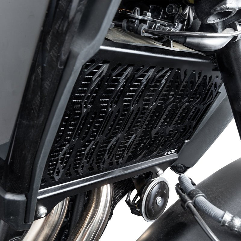 Protezione radiatore LOBOO NX400X per Honda NX500 – dettaglio 4
