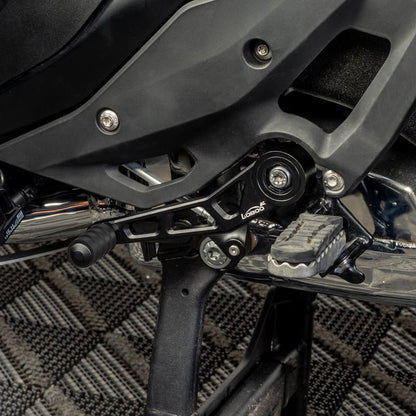 CNC-gefräster Schalthebel aus Aluminium für BMW R1300GS - Endurrad.com