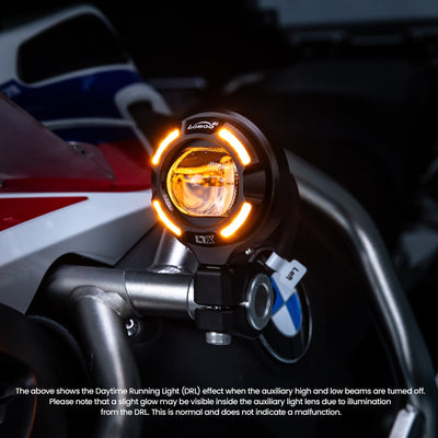 Faro LOBOO L7X montato su moto adventure