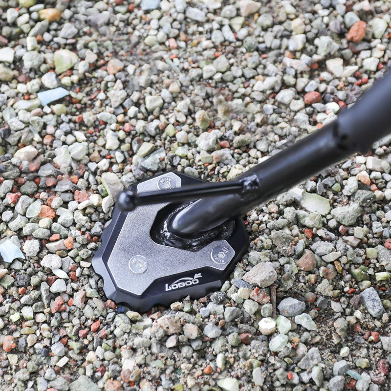 Piastra cavalletto LOBOO CJC292 in appoggio su ghiaia senza affondare