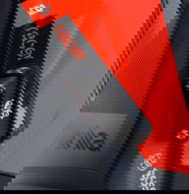 Placchette copri fori poggiapiedi posteriori (paio), Aprilia V4 Tuono 1100 '11- / RSV4 '09- / RSV4 1100 Factory '19-