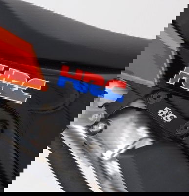 Placchette copri fori poggiapiedi posteriori (paio), Honda CBR600RR '07-