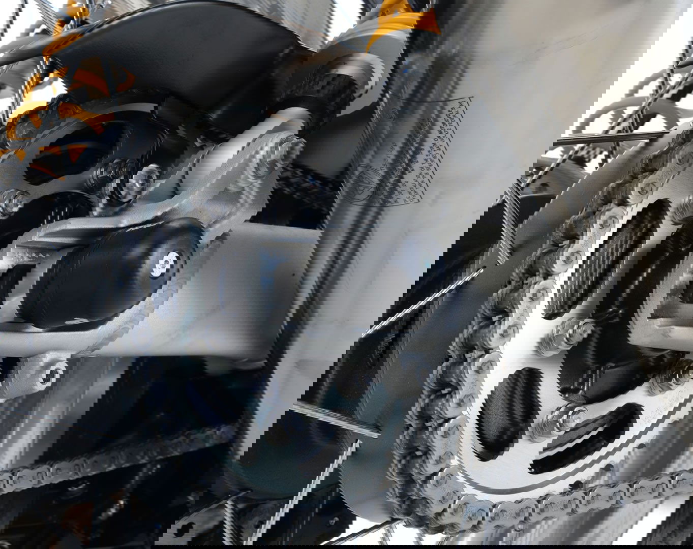 protezioni forcellone (allung), Triumph Scrambler 1200 XC/XE '19- / Thruxton 1200/1200R / Street Twin 900 / Street Cup '17- / Sp