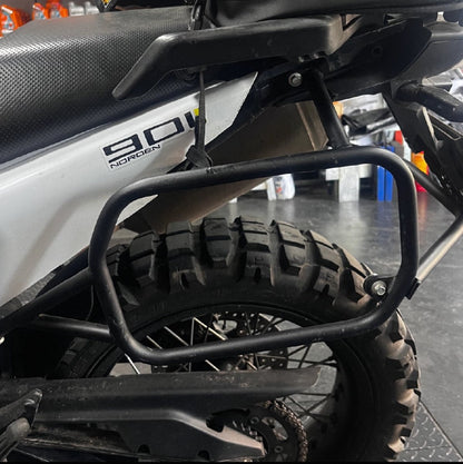 Set Portapacchi Husqvarna Norden 901 - Telaietti Laterali Tubolari 19mm - ENDURRAD