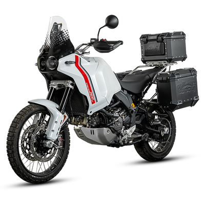 Ducati DesertX con valigie laterali e bauletto LOBOO PIKE TRACKER neri sui telai JP581B